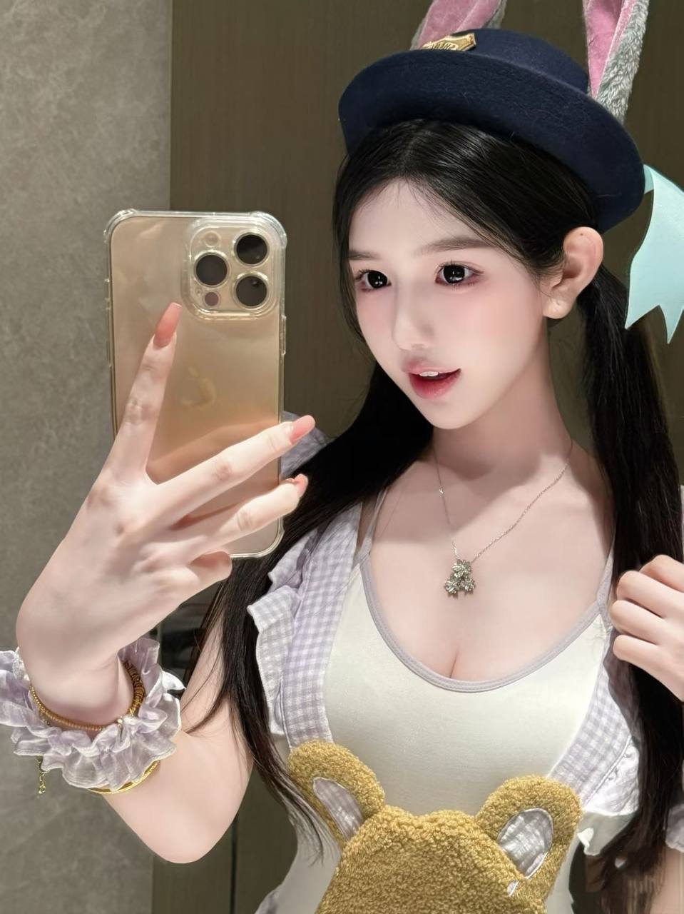 2025年最新外围价格表曝光：从3K到1W，带你深扒预约流程与防坑内幕