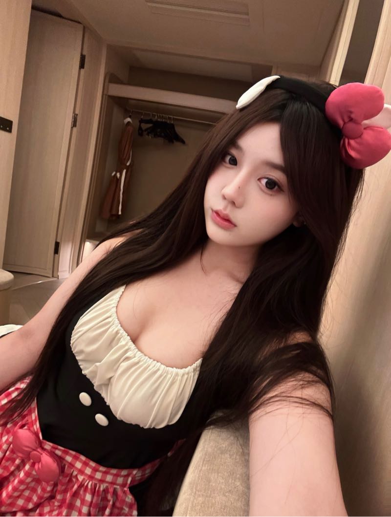 北京朝阳私享邂逅05后纯欲主播点点168D白虎极品，极致紧致的女友感初体验